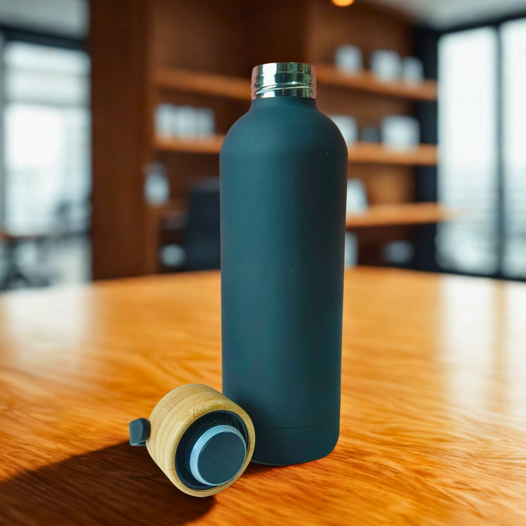 Black Stainless Steel Insulated Bottles With Bamboo Lid And Handles(750ml)