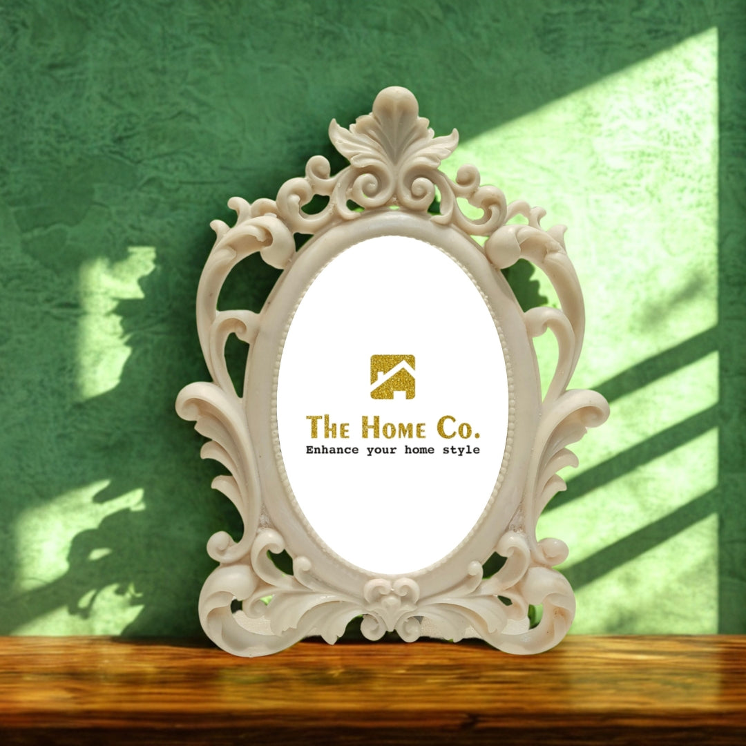 oval white Resin Vintage photoframe