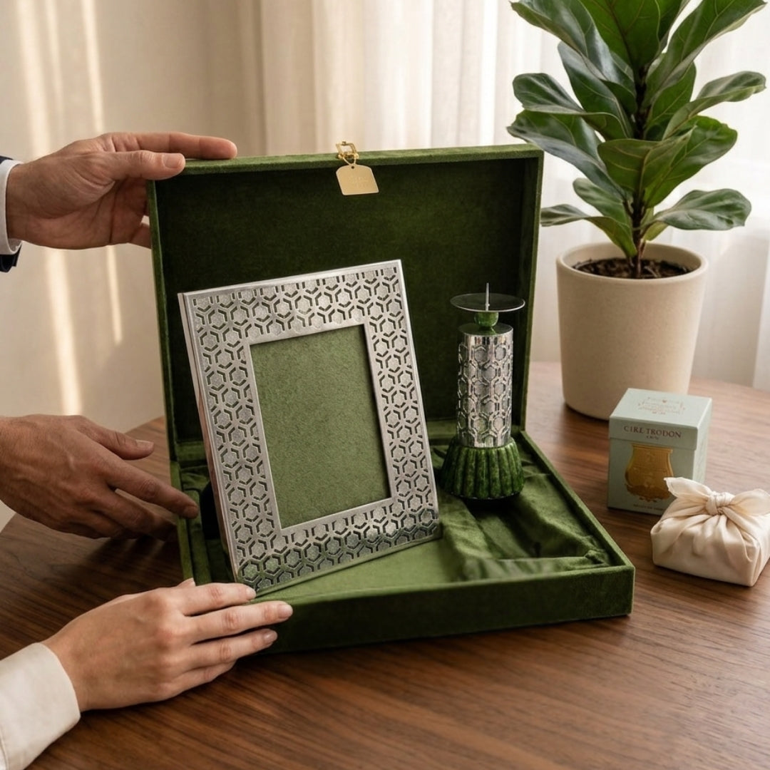 Luxury Silver Plated Photo Frame & Candle Holder Gift Set in Premium Green Box