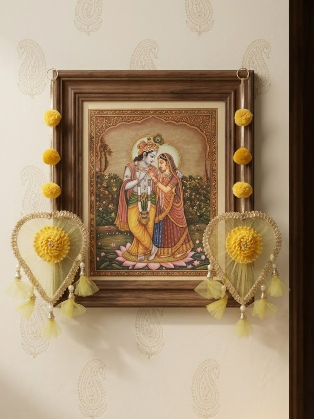 Small Yellow Floral Heart-Shaped Festive Hangings