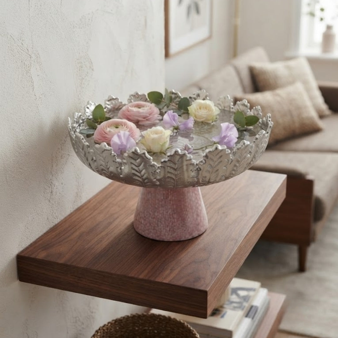 Silver-Plated Leaf-Rim Pedestal Bowl in Velvet Gift Box