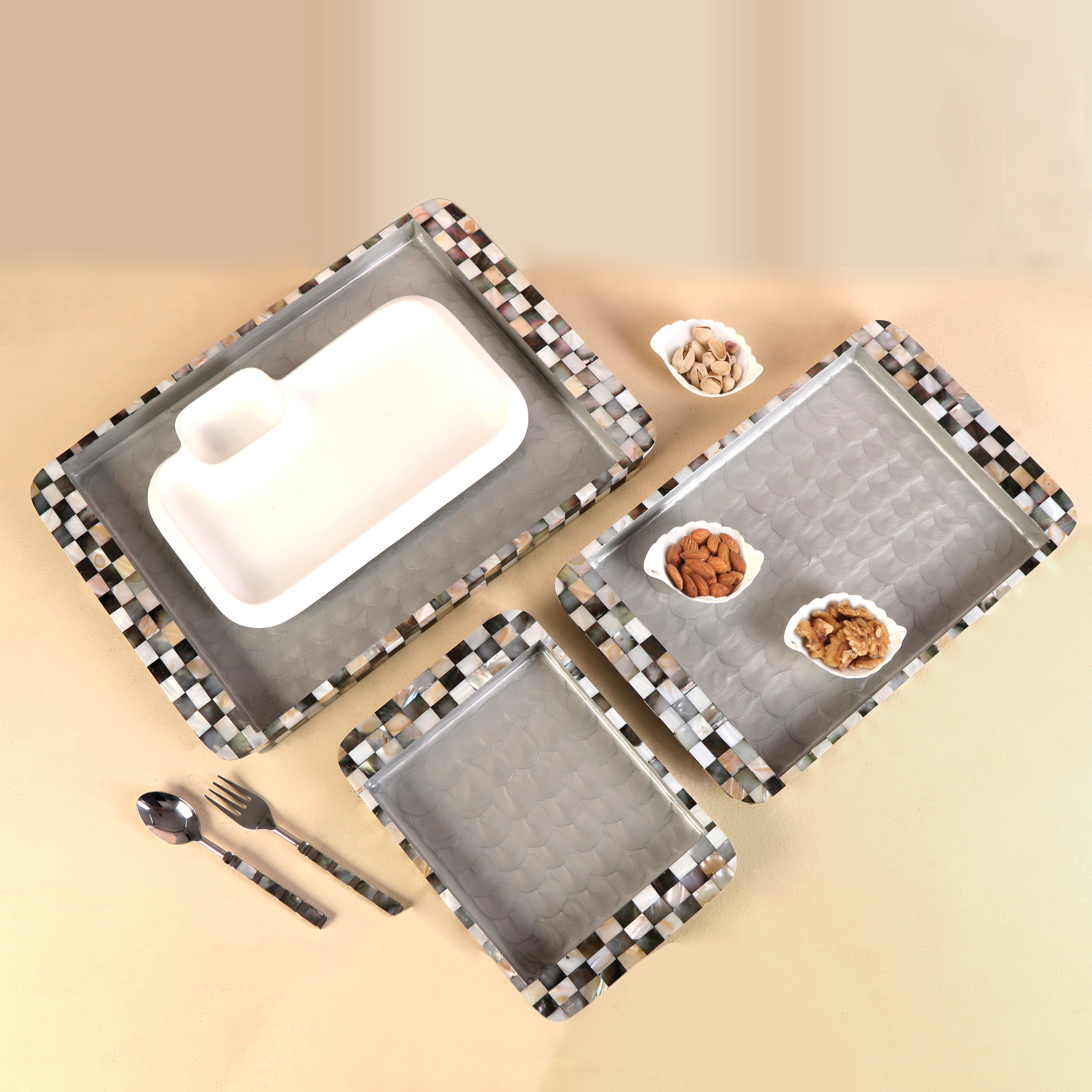 Tray Set Of 3 - Black Mother Of Pearl