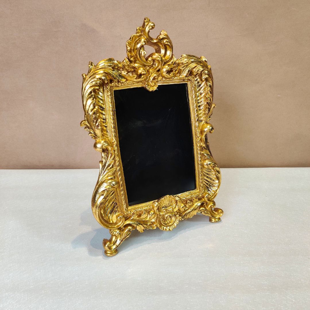 Gold Resin Vintage vertical photoframe