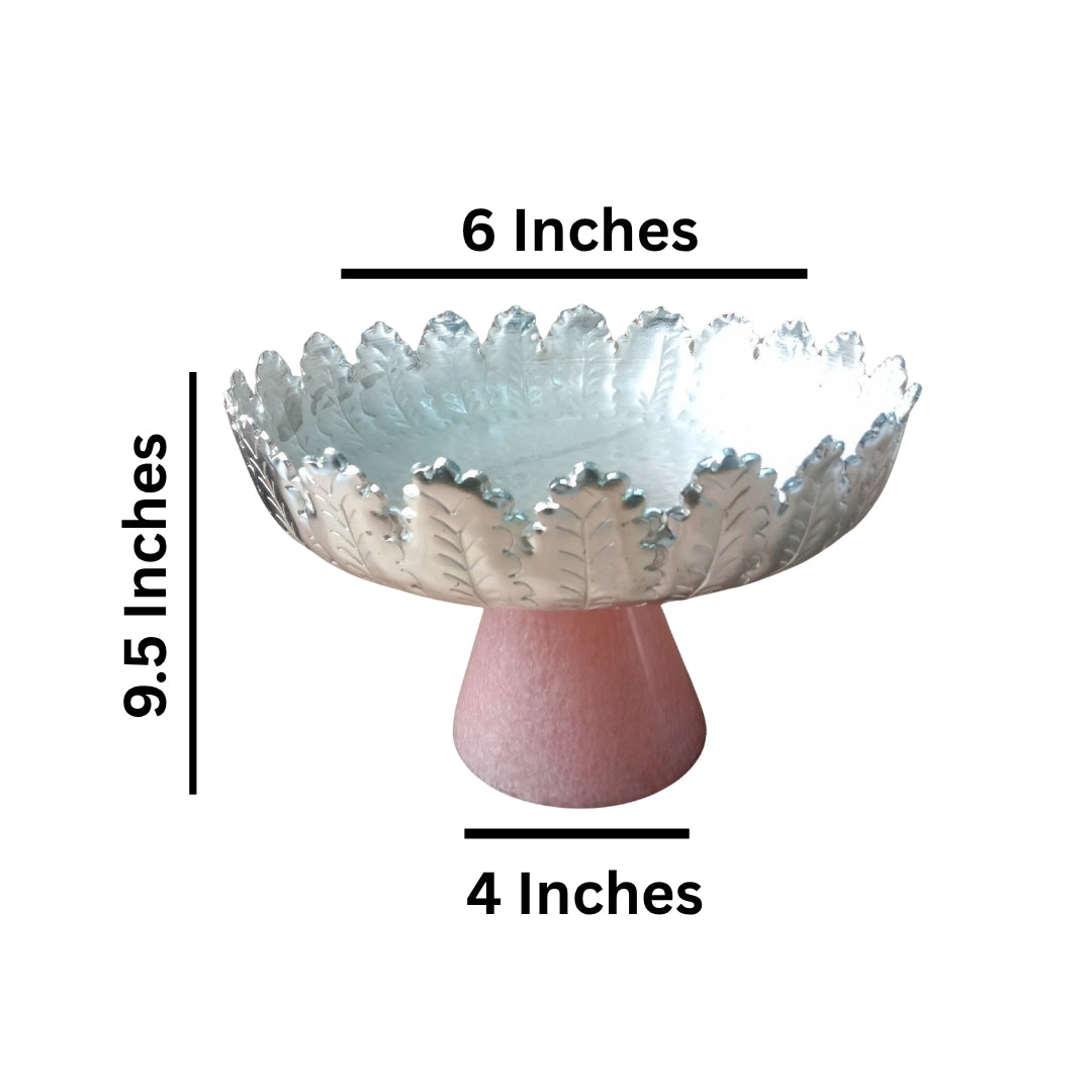 Silver-Plated Leaf-Rim Pedestal Bowl in Velvet Gift Box