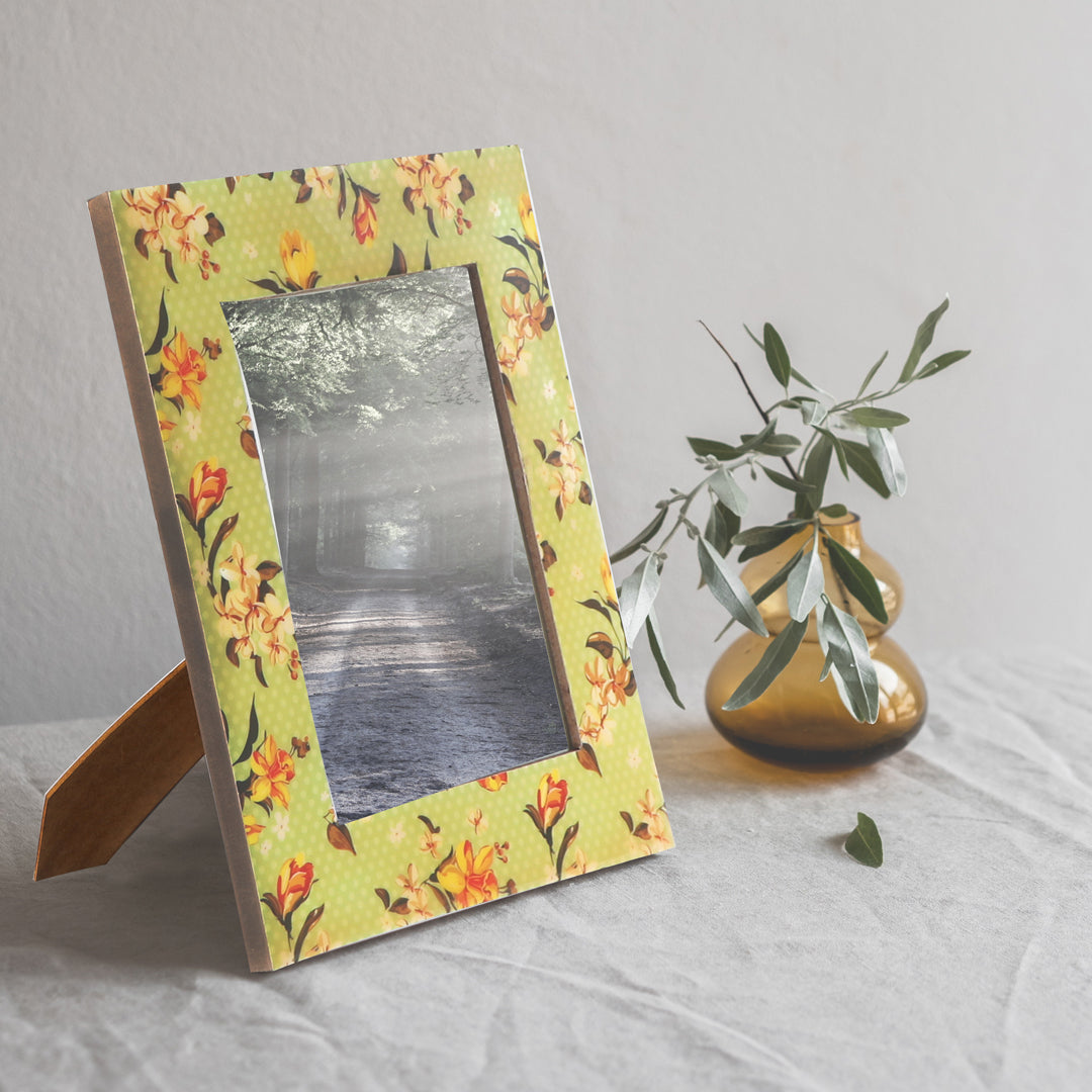 Wooden Photo Frame 2- Green Flower Photo Frame - The Home Co.