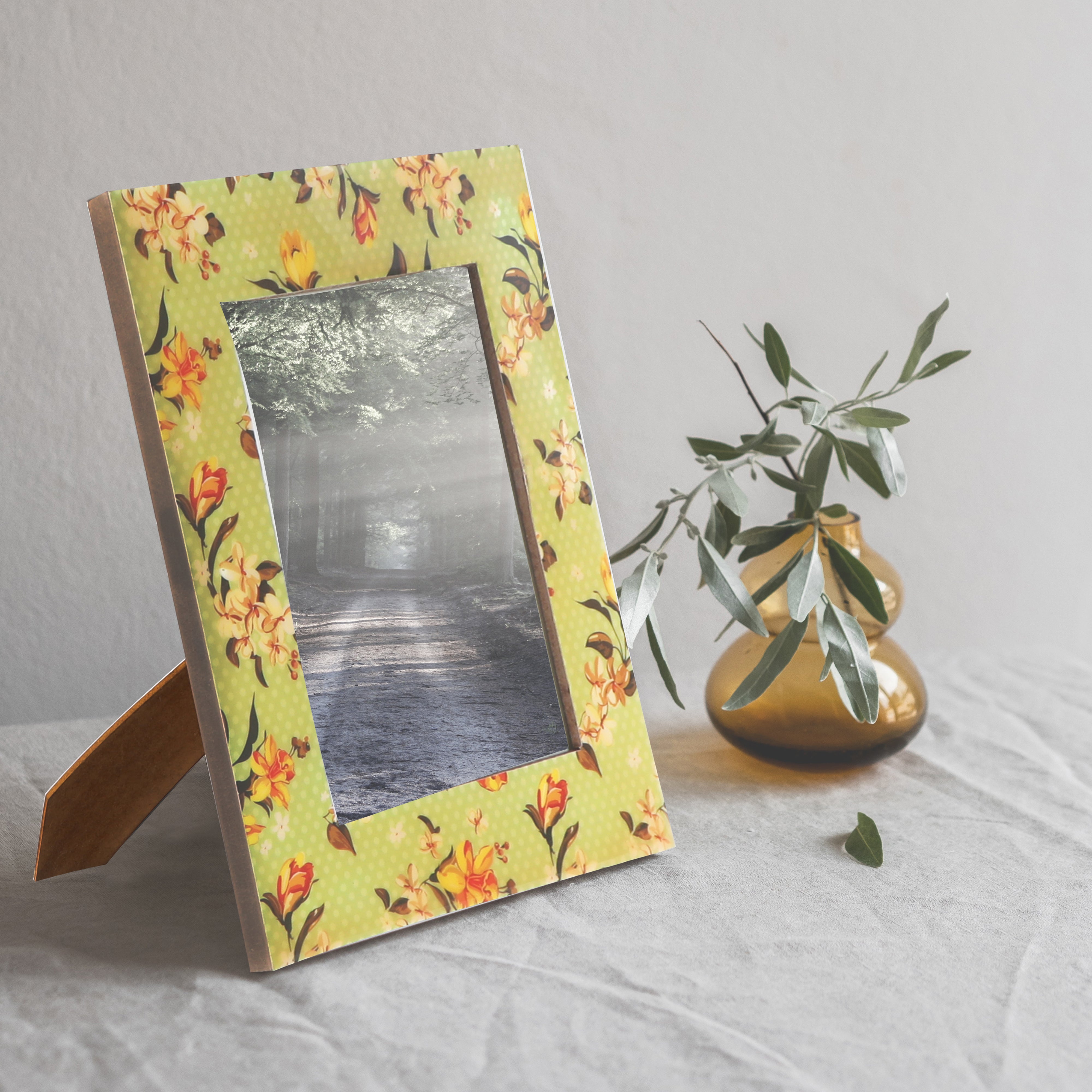 Wooden Photo Frame - Green Flower Photo Frame