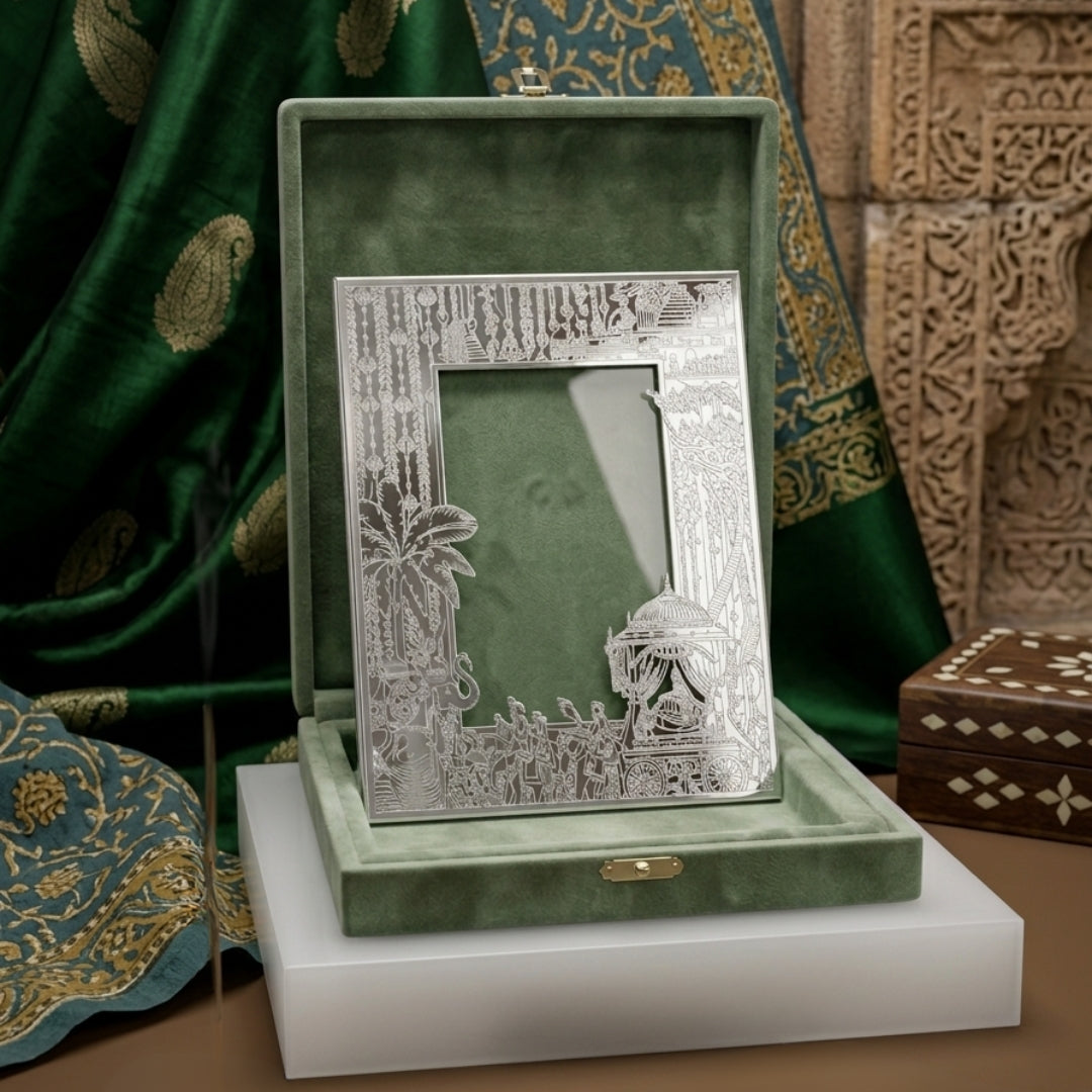 Exquisite Silver-Plated Shahi Baraat Photo Frame with Velvet Gift Box