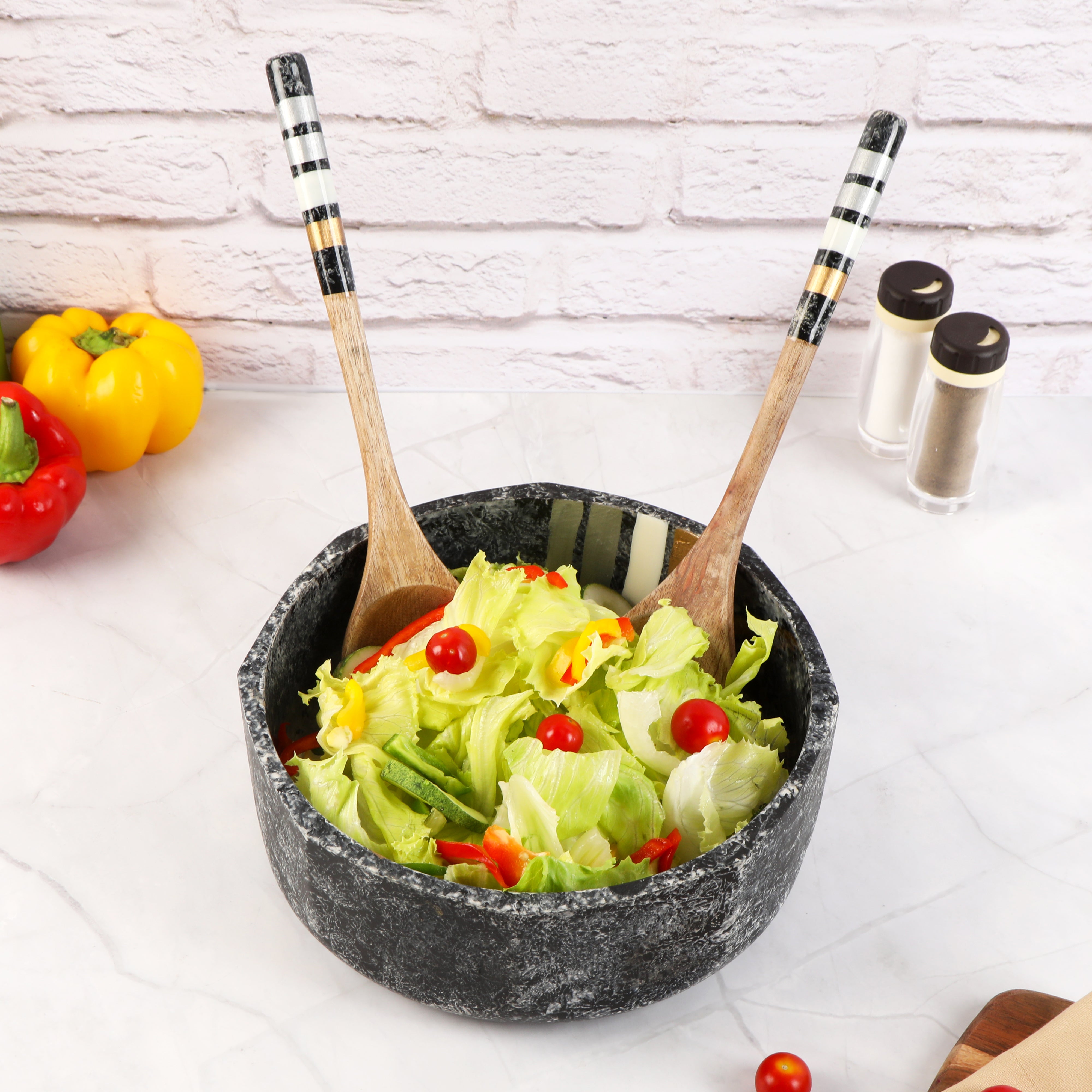 Salad Bowl - Black Line