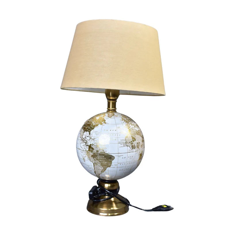 Metal Lamp With Globe With Shade