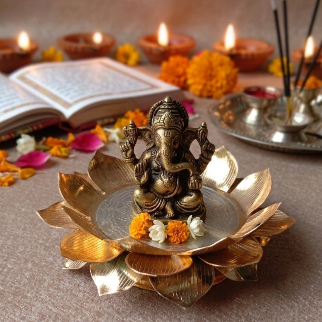 Gold & Silver Plated Lotus Singhasan with Lacquer Finish | Divine Festive Gift Box