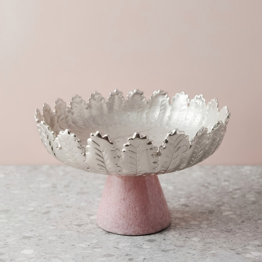 Silver-Plated Leaf-Rim Pedestal Bowl in Velvet Gift Box