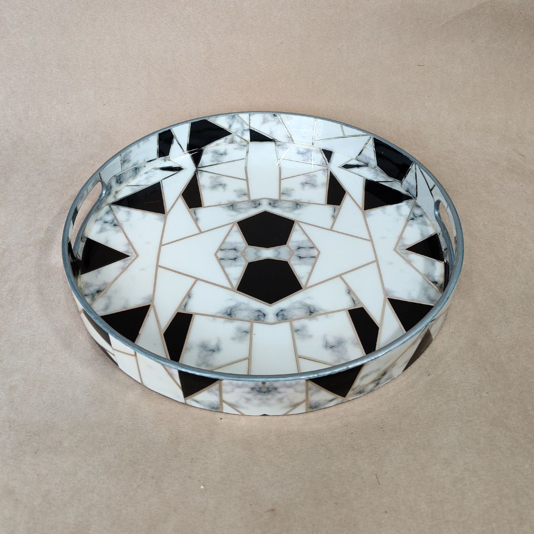 Round Tray Set Of 2 - Grey & White Triangle