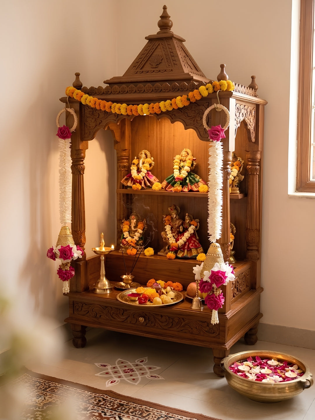 Artificial gajra with metal cone and pink rose sidehanging set of 2 - Small