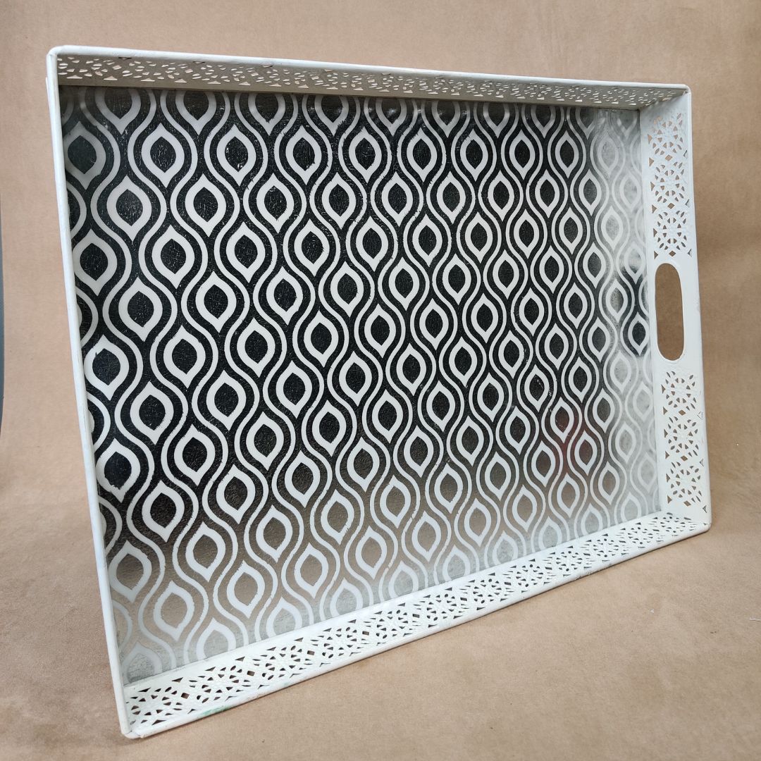 Single Tray - Large Silver & White