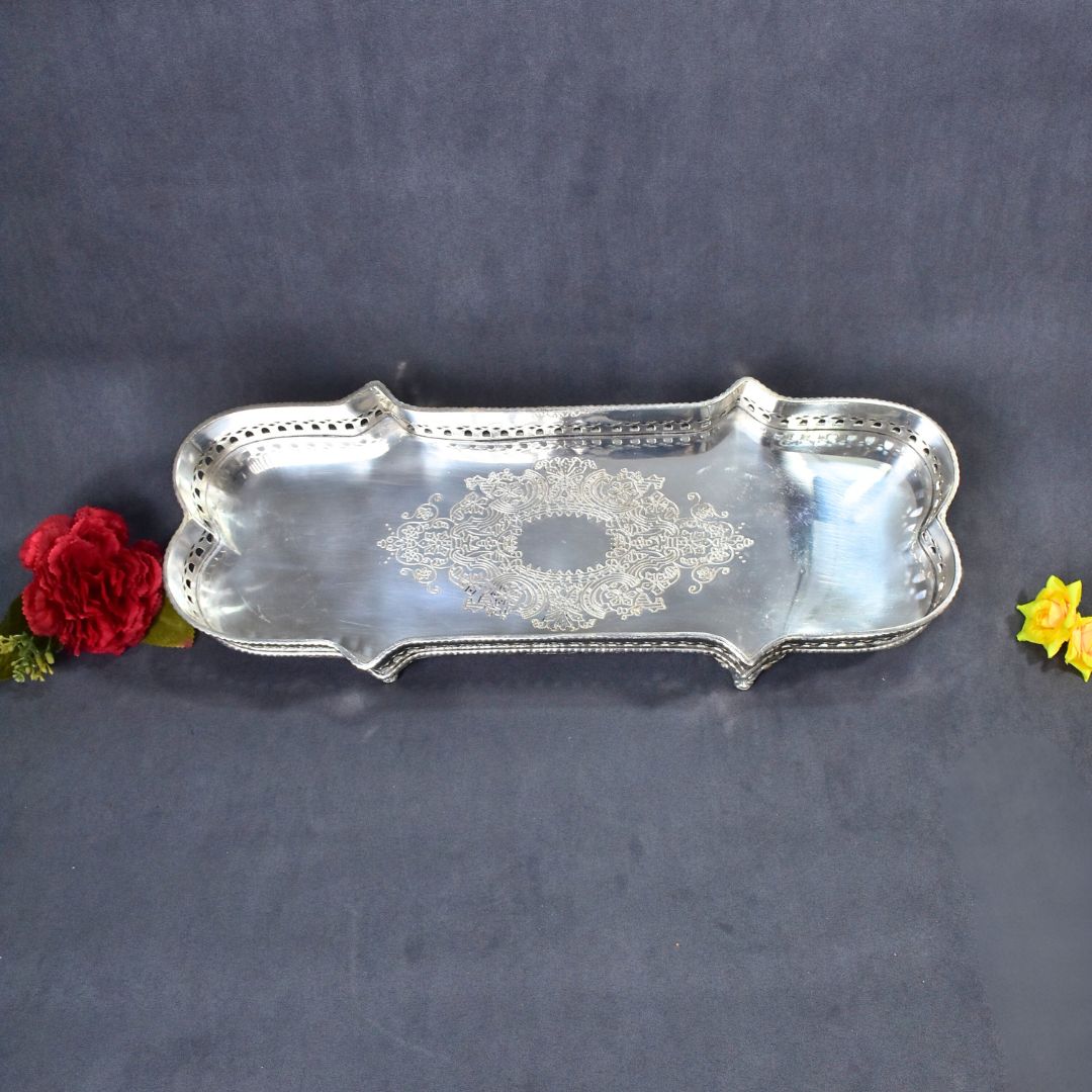 Gallery Tray 16"