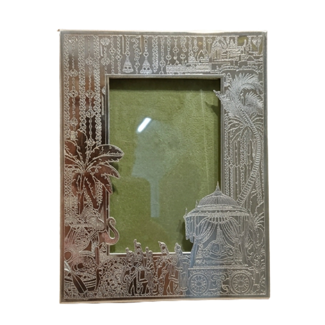 Exquisite Silver-Plated Shahi Baraat Photo Frame with Velvet Gift Box