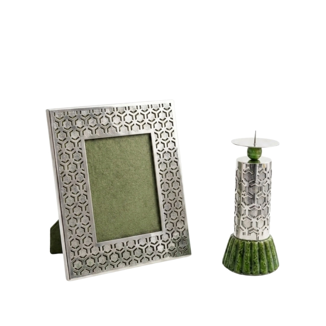 Luxury Silver Plated Photo Frame & Candle Holder Gift Set in Premium Green Box