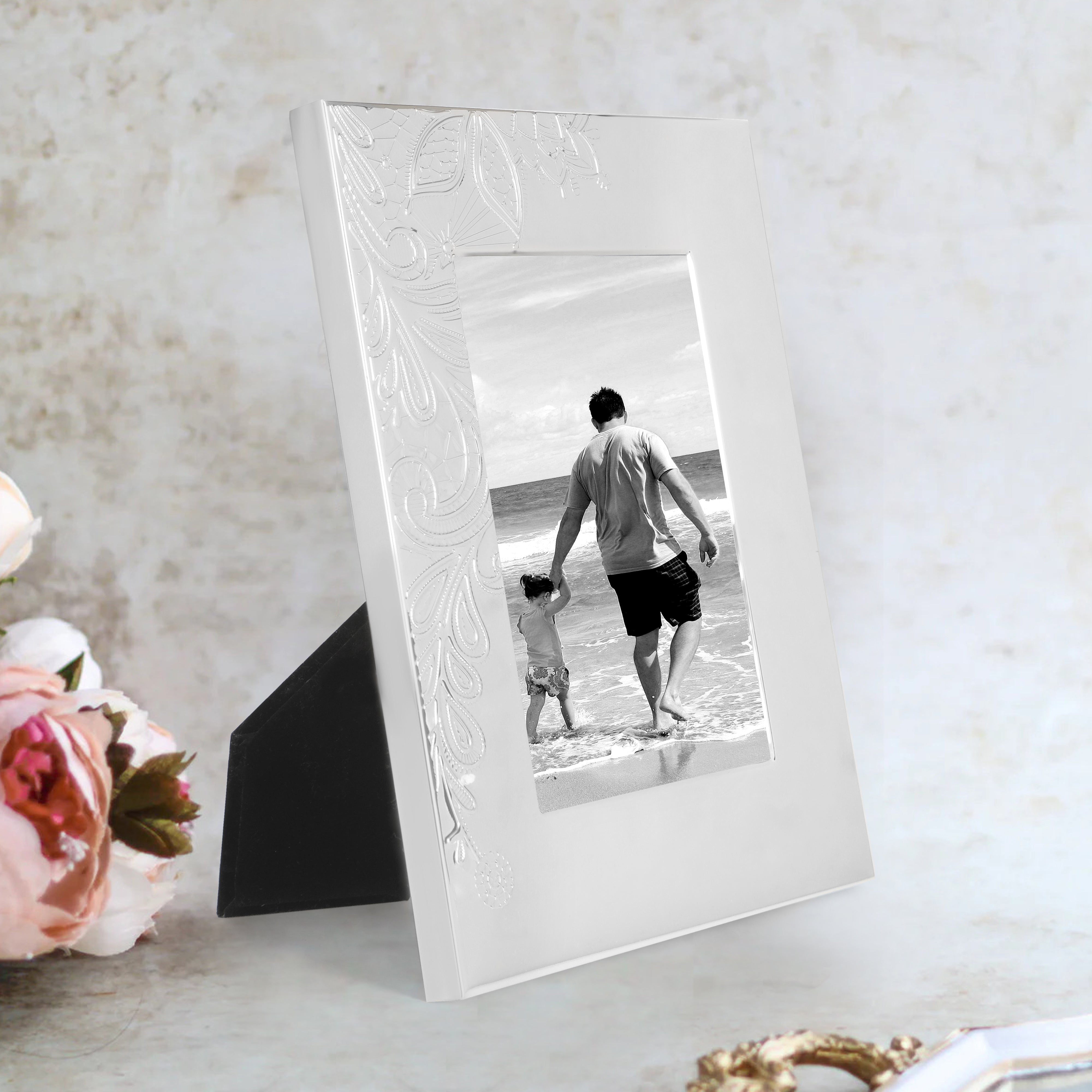 White Metal Photo Frame - Etched