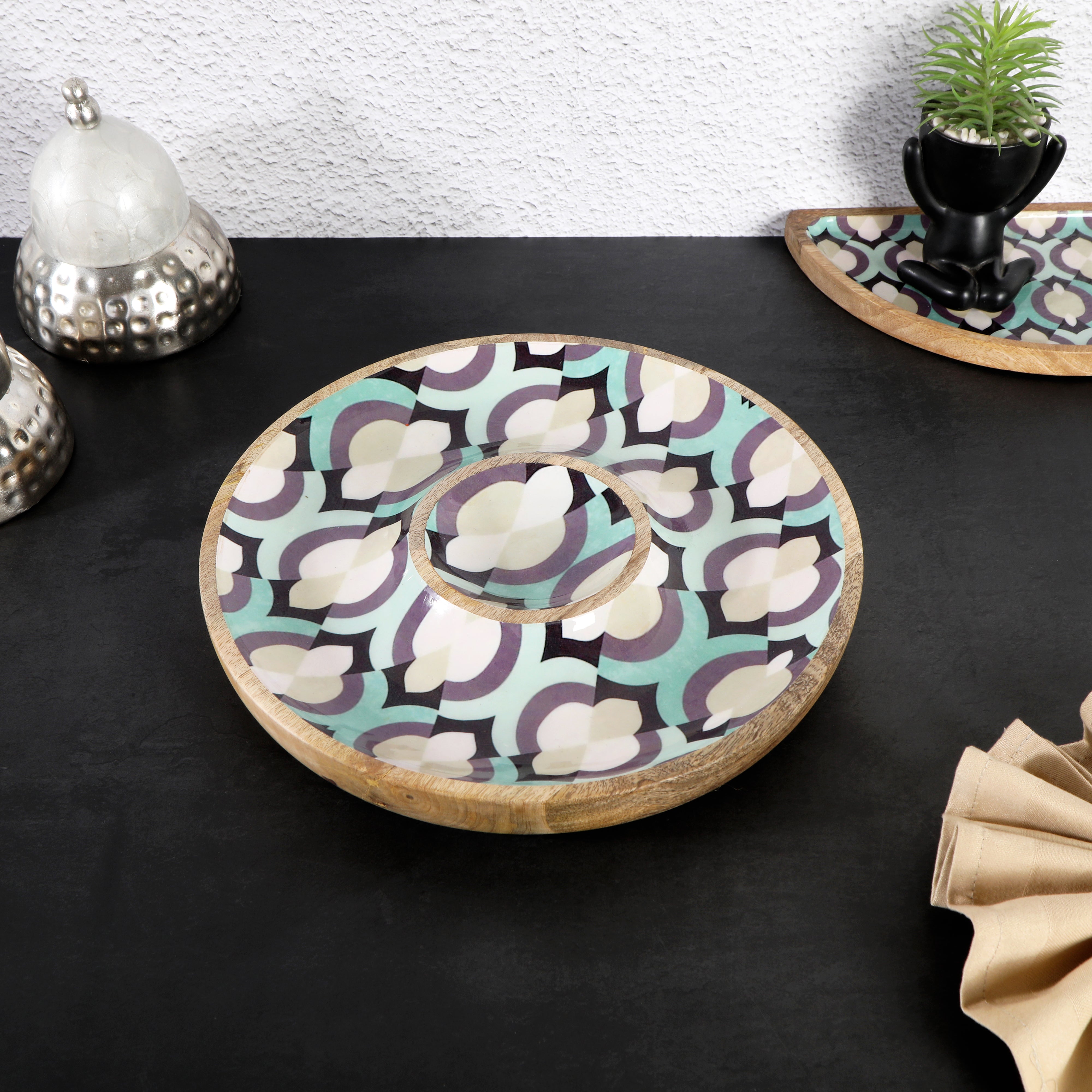 Wooden Round Shape With Mosaic Print & Enameled Platter