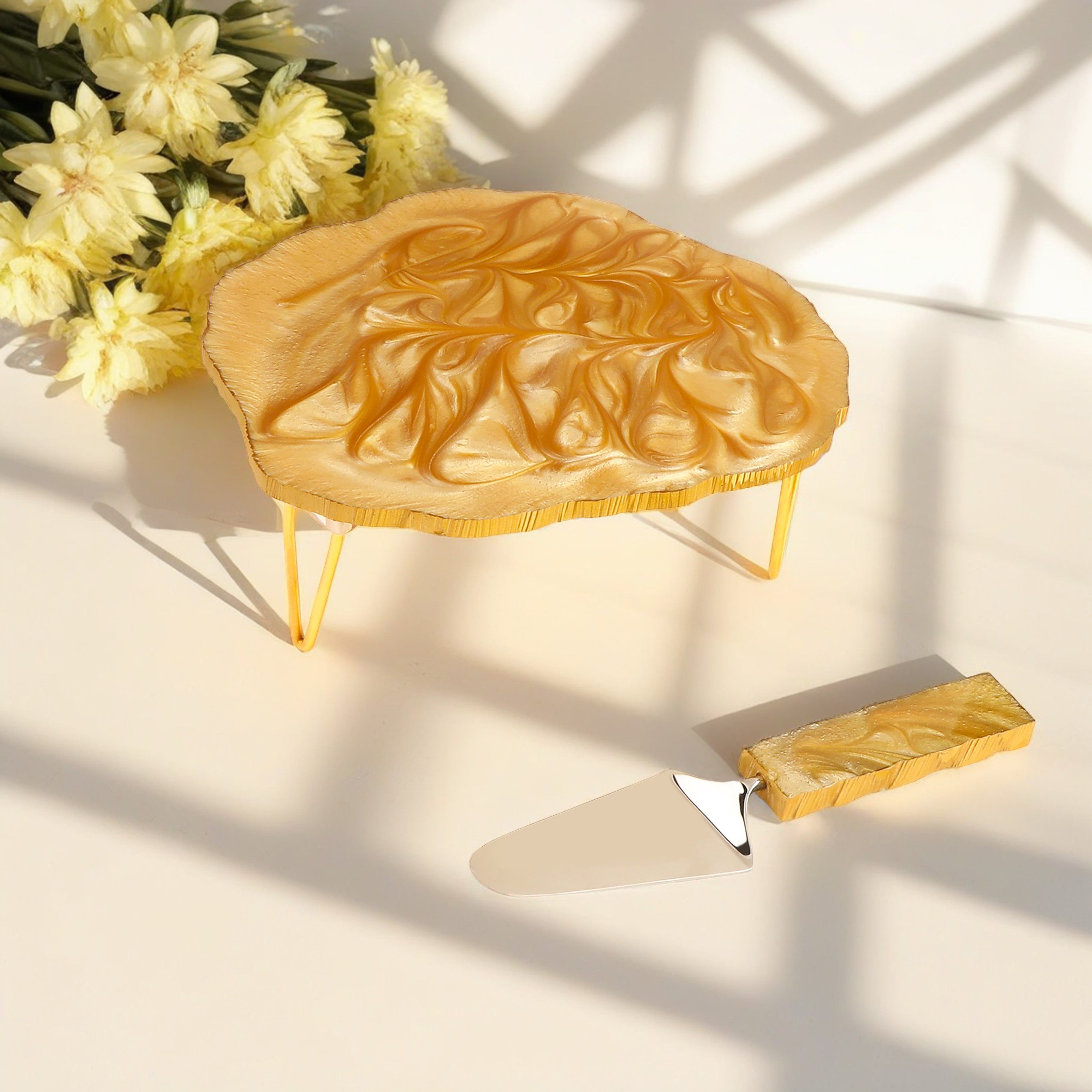 Cake Stand - Gold Resin